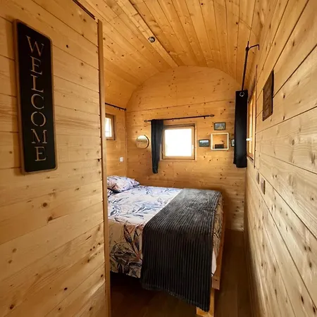 Lodge La Roulotte Des Bougnats *